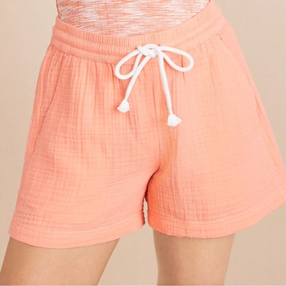 Lou & Grey Pants - Loft  Lou £ Grey Gauze Shorts in Light Melon Color sz Medium